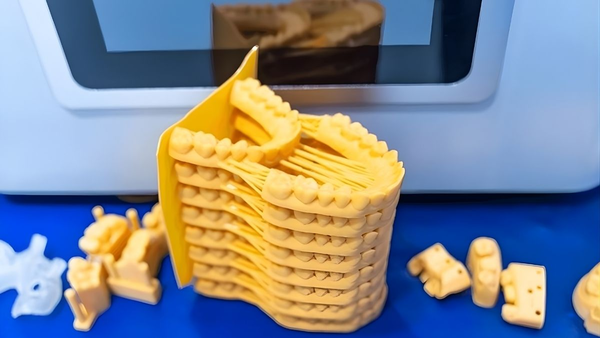 PolyJet For Dental Labs: Multi‑Material Precision, Surgical Guides, and ROI