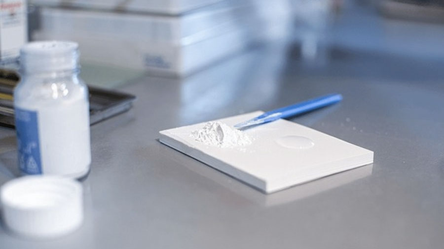 Xi Măng Glass Ionomer Cải Tiến Nhựa (RMGIC): Thành Phần, Đặc Tính, Ứng Dụng Lâm Sàng Và Đổi Mới