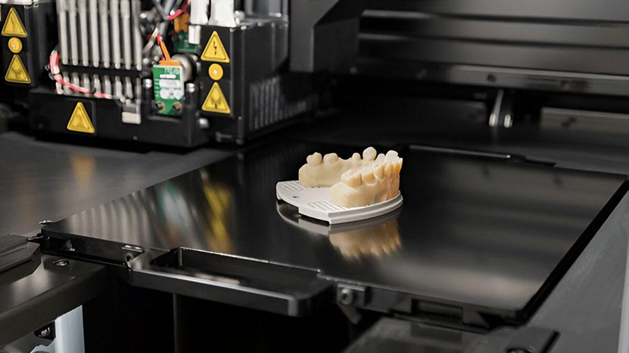Understanding the Challenges in Dental Lab Manufacturing Understanding the Challenges in Dental Lab Manufacturing