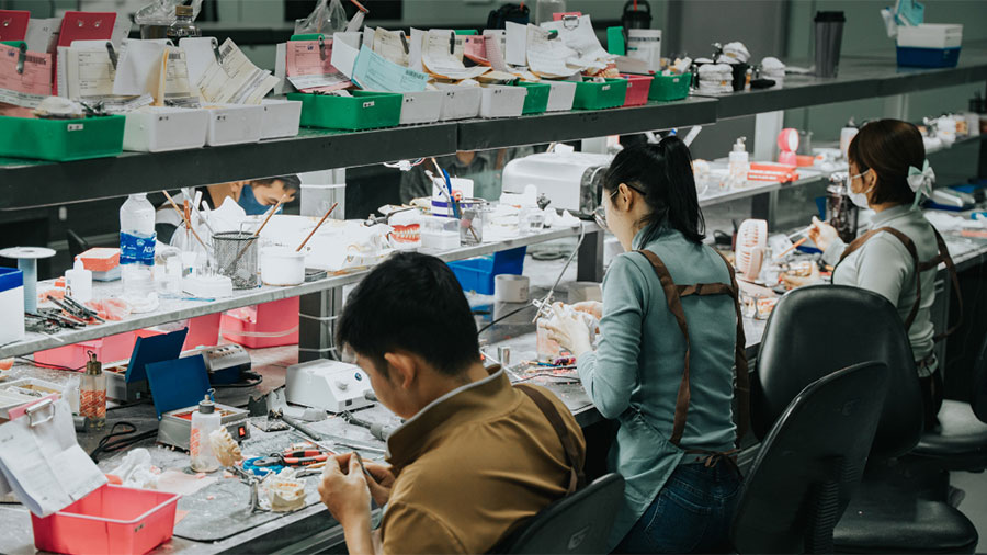 Why Do U.S. Clients Choose Vietnam Dental Lab For Dental Outsourcing Services?